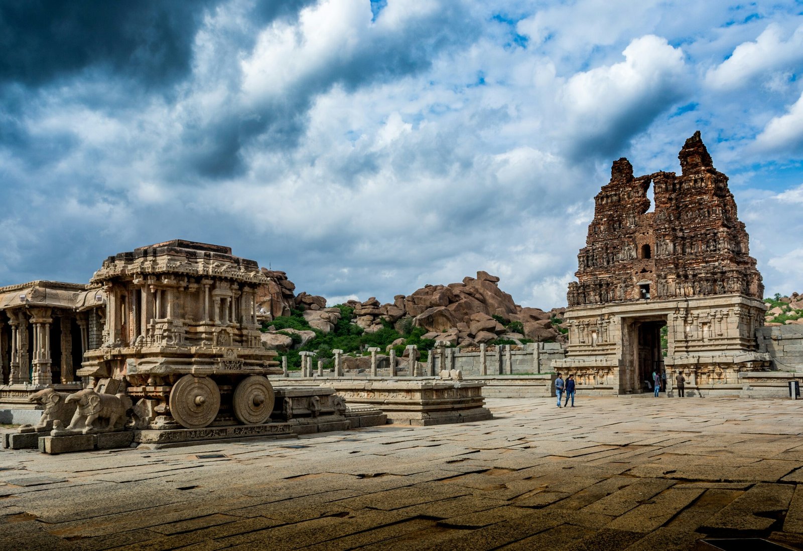 Explore Hampi: A Complete Travel Guide for First-Time Visitors