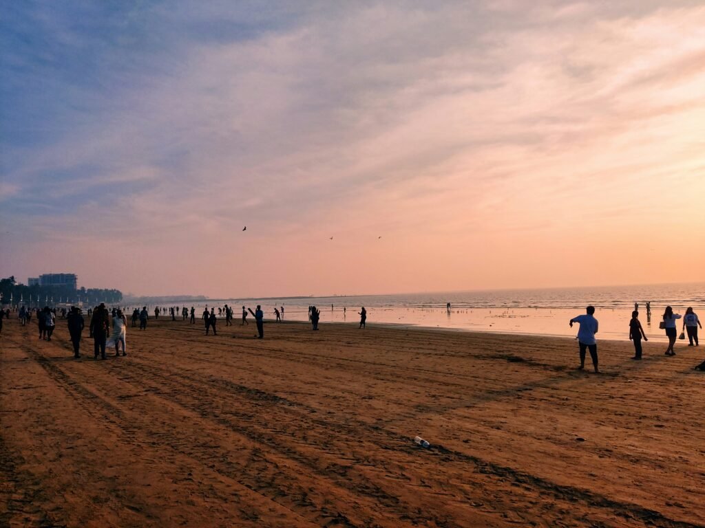 Juhu Beach Mumbai: A Complete Guide for First-Time Visitors