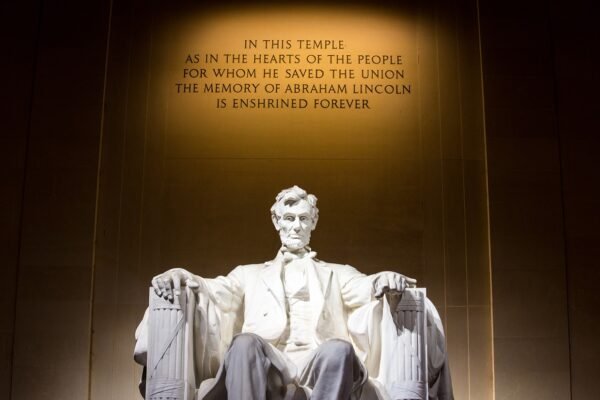 The Lincoln Memorial: A Tribute to a Great Leader